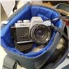 Image 3 : TRAY OF VINTAGE CAMERA EQUIPTMENT