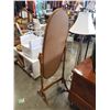Image 2 : MAPLE OVAL DRESSING MIRROR