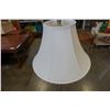 Image 2 : METAL FLOOR LAMP
