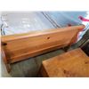 Image 2 : PINE QUEENSIZE SLEIGH BED FRAME