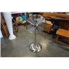 Image 1 : UBER HAUS METAL FLOOR FAN