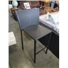 Image 1 : WICKER LOOK BAR STOOL