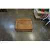Image 1 : ANTIQUE 3 DRAWER DESKTOP W/ STORAGE