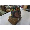 Image 2 : HEAVY WOOD VINTAGE FIRST NATIONS BUST SIGNED BY BILL