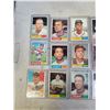 Image 2 : FIFTEEN 1961 TOPPS BASEBALL CARDS