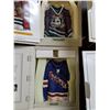 Image 2 : 4 DIFFERENT NHL JERSEY STARHANGERS - RETAIL $59.99 EACH