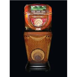 Wurlitzer Jukebox #81 with #810 Stand