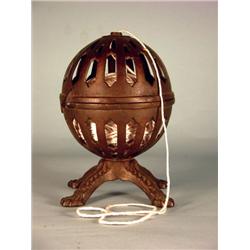 Cast Iron String Holder with Claw Feet