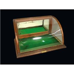 Riswig Curved Glass Showcase