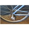 Image 8 : Raleigh Venture 2 Comfort Bike w/ Suspension Seat Post & Forks, Kenda Paved/Gravel Road Tires. Frame