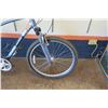 Image 2 : Raleigh Venture 2 Comfort Bike w/ Suspension Seat Post & Forks, Kenda Paved/Gravel Road Tires. Frame