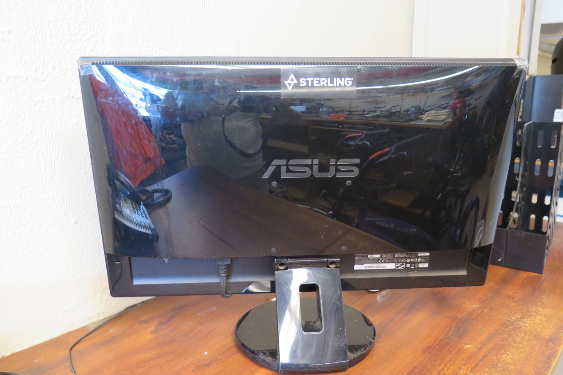 Asustek Computer Monitor ASUS Asustek Sterling LCD Widescreen Computer Monitor Model VE258