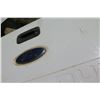 Image 2 : White Ford Super Duty Truck Tail Gate from 2010 Ford F-350