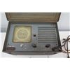 Image 2 : Broadcast Shortwave Radio Model 6000 BAC USN Contract N-140 115V