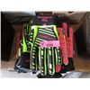 Image 1 : 5 Pairs of XL Razorback Gloves