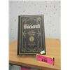 Image 1 : New "Witchcraft" Hand Book of Spells & Potions