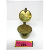Image 2 : Vintage Avoirdupois Brass Buckle Weights