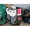 Image 1 : 10 New Pairs of Fleece Lined Slippers