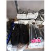 Image 1 : 6 New Pairs of Men's Black Running Shoes