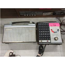 1 Philips & 1 Strauss Vintage Radio