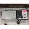Image 1 : 1 Philips & 1 Strauss Vintage Radio