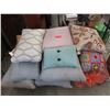 Image 1 : 12 Assorted Cushions