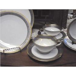 H&Co Selb Platinum & Gold Encrusted Dinnerware #934392