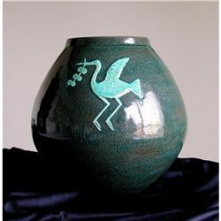 JAPAN  * STUDIO PORCELAIN FLOWER VASE.  Signed #953187