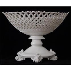 Reticulated Centerpiece / Footed Bowl #953204