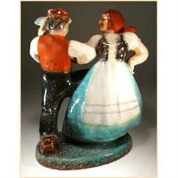 VINTAGE D. URBACH DANCING COUPLE ART POTTERY / #969788