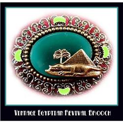 SCARCE VINTAGE EGYPTIAN REVIVAL PYRAMID BROOCH #969861
