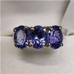 10K WHITE GOLD TANZANITE(3.1CT)  RING