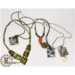 FLAT WITH 5 PIECES OF JEWELRY