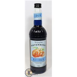 BOTTLE OF BLUE CURACAO SYRUP DRINK FLAVOURING