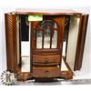 Image 1 : JEWELRY BOX