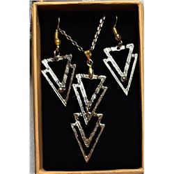 2)  GOLD TONE ARROW DESIGN PENDANT