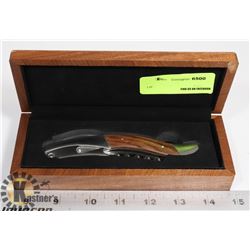 WINE BOTTLE OPENER IN WOOD DISPLAY BOX