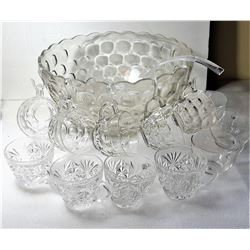 18)  BUBBLE PATTERN GLASS PUNCH BOWL