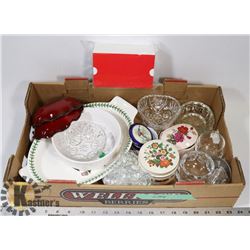 FLAT OF VINTAGE TRINKET DISHES
