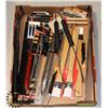 Image 1 : FLAT OF ASSORTED BBQ TOOLS