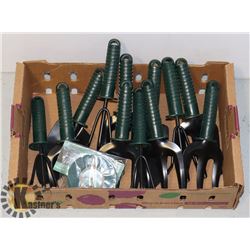 FLAT OF ASSORTED GARDENING TOOLS