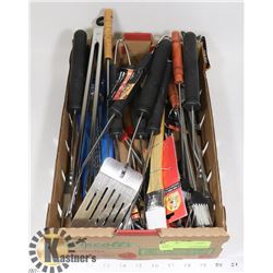 FLAT OF BBQ TOOLS