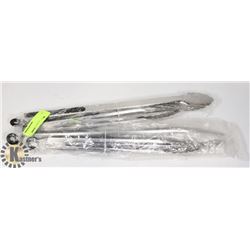 BUNDLE OF COOKING TONGS