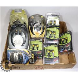 FLAT OF ASSORTED AUDIO CABLES