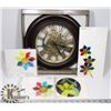 Image 1 : 4 FUSED GLASS WINDOW HANGERS AND WALL CLOCK