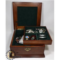 BOMBAY JEWELRY BOX WITH CONTENTS, HAS KEY