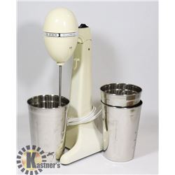 HAMILTON BEACH SHAKE MIXER WITH 2 EXTRA CUPS