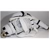Image 3 : STAR WARS STORMTROOPER BACKPACK PLUSH