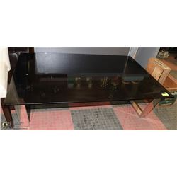 SHOWHOME METAL & GLASS COFFEE TABLE,