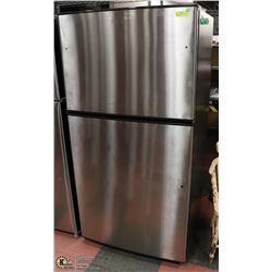 STAINLESS 21.2CU FT TOP FREEZER REFRIGERATOR